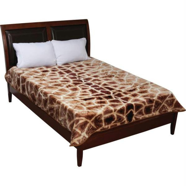 Wyndham House Giraffe Print Blanket